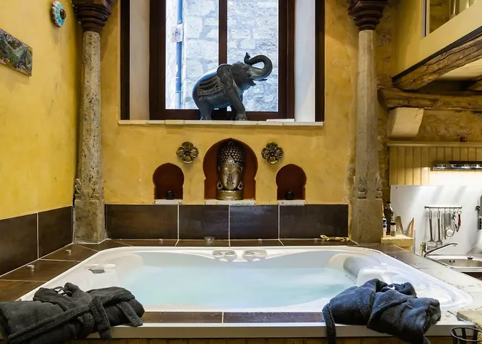 Apartment Jacuzzi Prive, Les 1001 Nuits A