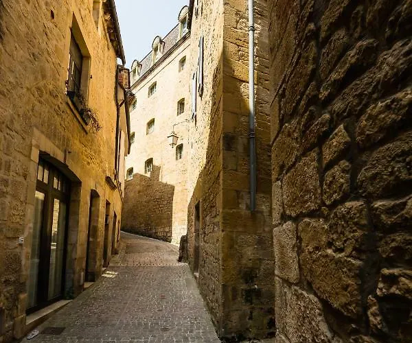 Jacuzzi Prive, Les 1001 Nuits A Apartment *